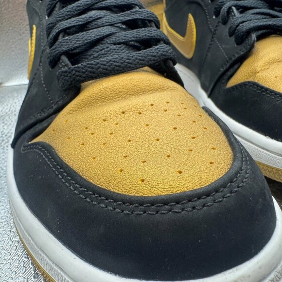 Size 9.5 Nike Air Jordan 1 Retro High Black‎ Gold White Sneaker Shoes 332550-026 main image 11
